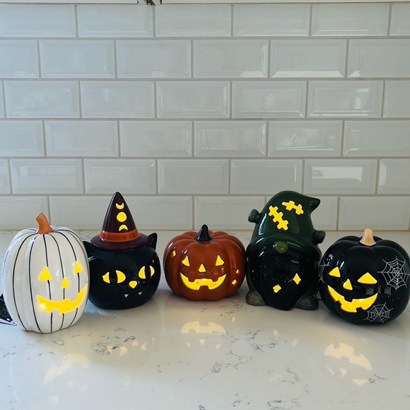 Target Bulleye’s Pre Lit Ceramic Jack-O’-Lantern - Picture 14 of 14